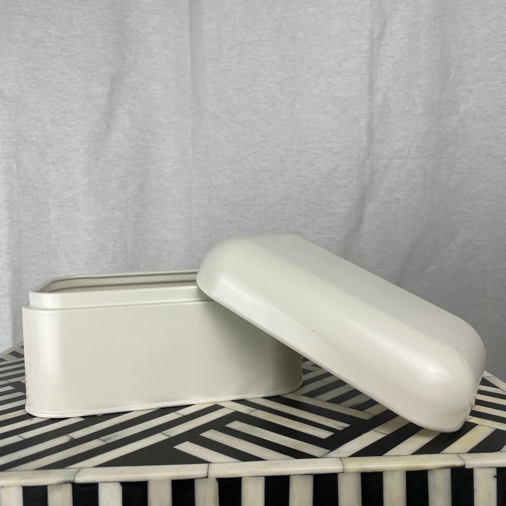 Creamy White Rounded Rectangle Storage Tin Box